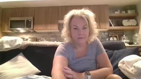 couple mature milf bigboobs curvy mommydaddy online show from January 2025 08:22:01 PM