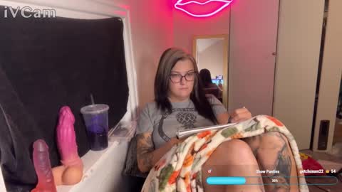 Snapshot of onetruly18 chatting on October 2025 02:41:02 AM onetruly18 online show from October 2025 02:41:02 AM