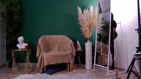 Only Ariel online show from September 2025 11:32:01 AM
