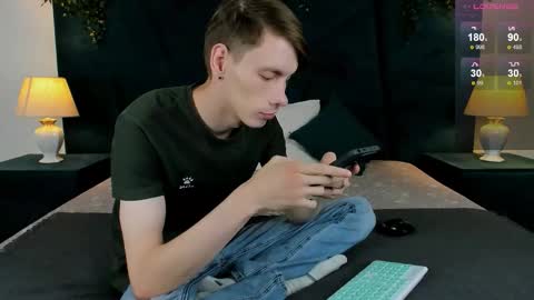 Erick  online show from November 2025 05:06:02 AM