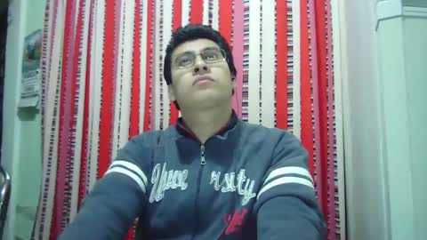 Snapshot of oomaurooo chatting on December 2024 06:46:01 AM oomaurooo online show from December 2024 06:46:01 AM
