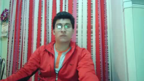 Snapshot of oomaurooo chatting on December 2024 06:32:02 AM oomaurooo online show from December 2024 06:32:02 AM