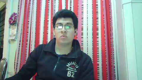 Snapshot of oomaurooo chatting on December 2024 08:56:02 AM oomaurooo online show from December 2024 08:56:02 AM