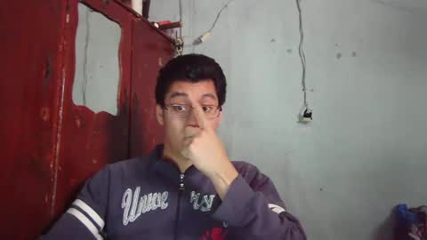 Snapshot of oomaurooo chatting on December 2024 10:49:02 PM oomaurooo online show from December 2024 10:49:02 PM