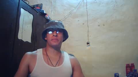 Snapshot of oomaurooo chatting on September 2025 07:09:02 AM oomaurooo online show from September 2025 07:09:02 AM