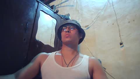 Snapshot of oomaurooo chatting on September 2025 06:15:02 AM oomaurooo online show from September 2025 06:15:02 AM