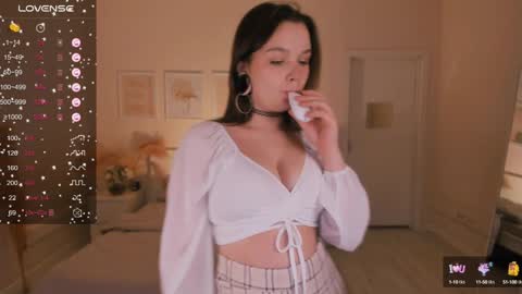  Chloe  follow me  online show from January 2025 01:42:02 PM