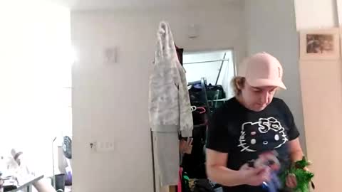 Snapshot of opalockajoe chatting on December 2024 02:08:02 PM TsJojo online show from December 2024 02:08:02 PM