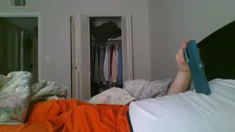 orange22boi online show from November 2025 03:23:01 PM