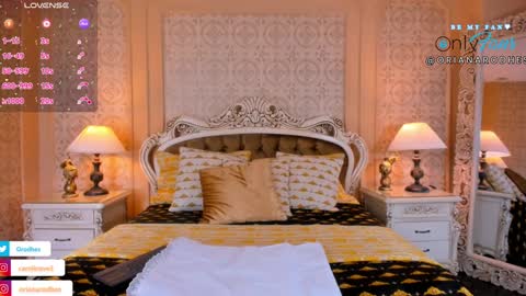 Oriana online show from January 2025 09:35:02 PM