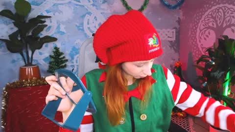 Orianna -  Hi Im into geek culture cosplay crafting LARP games. Shall we play DnD online show from December 2024 12:15:02 PM