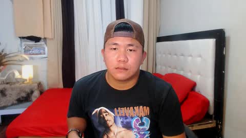 orson_hodge online show from March 2025 04:00:02 PM