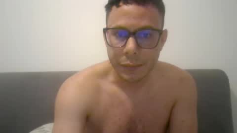 oscar2889 online show from October 2025 08:44:02 AM