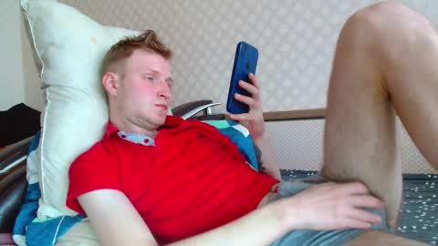 Snapshot of oscar_wildy chatting on October 2025 09:30:02 AM Oscar online show from October 2025 09:30:02 AM