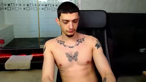 OscarGriffin online show from February 2025 12:34:02 PM