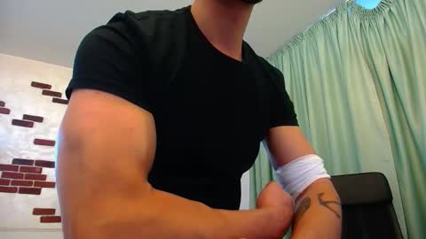 OscarGriffin online show from September 2025 06:28:02 AM