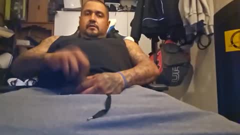 Snapshot of oscarh7979 chatting on November 2025 01:04:02 AM oscarh7979 online show from November 2025 01:04:02 AM