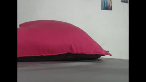 OsirisHills online show from October 2025 05:45:02 PM