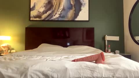 oskar562 online show from October 2025 01:53:02 PM