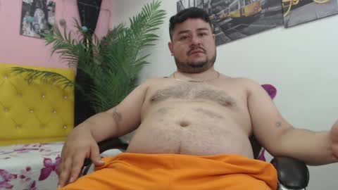 Snapshot of oso_gael chatting on December 2024 06:02:01 PM Bear Gael online show from December 2024 06:02:01 PM