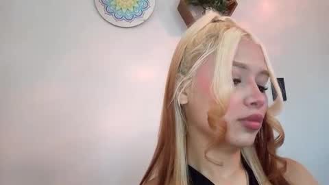 Paulina online show from September 2025 08:08:02 PM