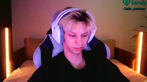 Ostin online show from February 2025 01:25:01 PM