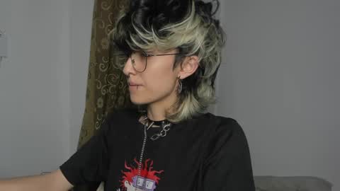 Snapshot of ottoyan_ chatting on January 2025 04:28:02 AM Otto 3 online show from January 2025 04:28:02 AM