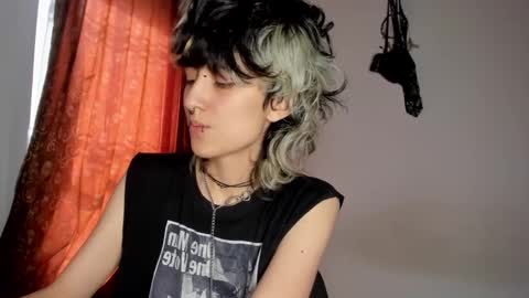 Snapshot of ottoyan_ chatting on February 2025 01:54:02 PM Otto 3 online show from February 2025 01:54:02 PM