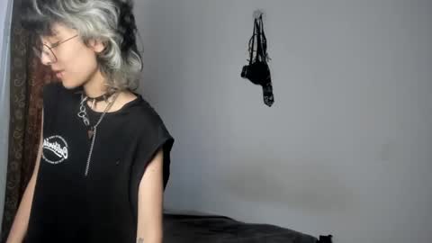 Snapshot of ottoyan_ chatting on February 2025 06:58:01 PM Otto 3 online show from February 2025 06:58:01 PM