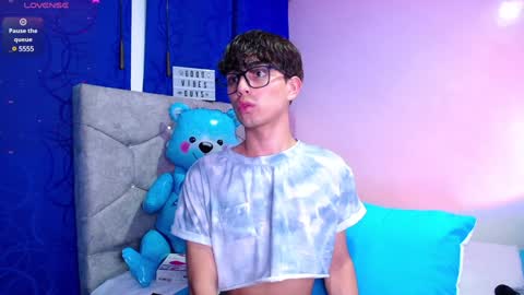 Owen  Independent model  online show from December 2024 08:13:01 AM