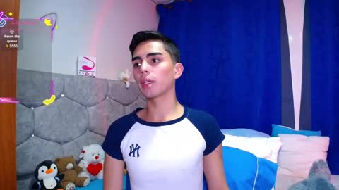 Owen  Independent model  online show from September 2025 09:28:02 PM