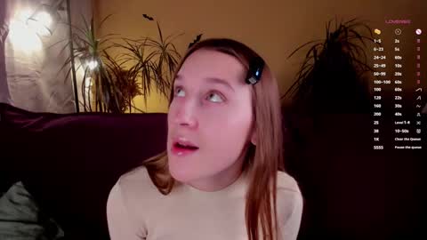 Snapshot of oziecarmona chatting on October 2025 01:06:02 AM Caroline or just Lina online show from October 2025 01:06:02 AM