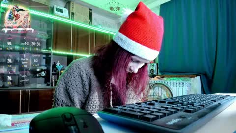 Ella online show from December 2024 07:22:01 PM