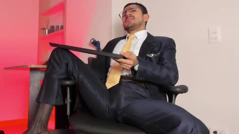 Snapshot of pablo_rincon95 chatting on February 2025 12:05:02 PM pablo rincon95 online show from February 2025 12:05:02 PM