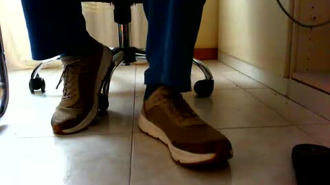 Snapshot of pablomenesssl chatting on December 2024 09:39:02 AM Pablo Meness online show from December 2024 09:39:02 AM