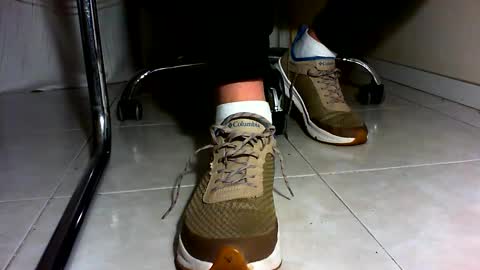 Snapshot of pablomenesssl chatting on December 2024 05:26:02 PM Pablo Meness online show from December 2024 05:26:02 PM