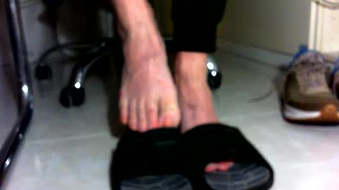 Snapshot of pablomenesssl chatting on December 2024 08:50:01 PM Pablo Meness online show from December 2024 08:50:01 PM