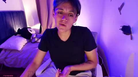 Snapshot of pafebame chatting on November 2025 01:33:01 AM Fernanda online show from November 2025 01:33:01 AM