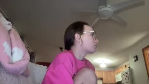 paisleysnowxo online show from March 2025 03:12:02 AM