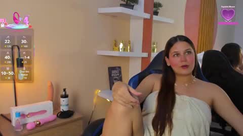 Snapshot of palmer_evans chatting on October 2025 02:25:02 PM P A L M E R online show from October 2025 02:25:02 PM