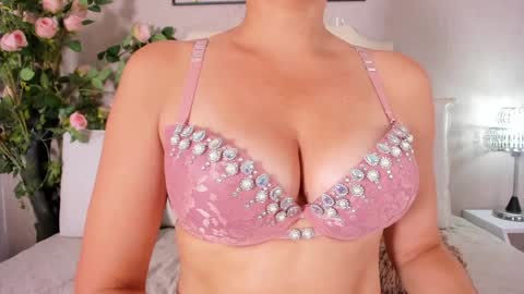 Pamela Duque  online show from February 2025 07:09:02 AM