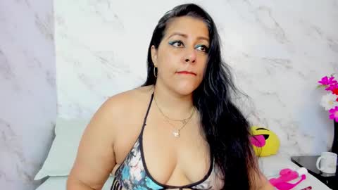 Pamela online show from November 2025 07:23:02 PM