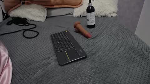 Pamela online show from February 2025 07:14:01 PM