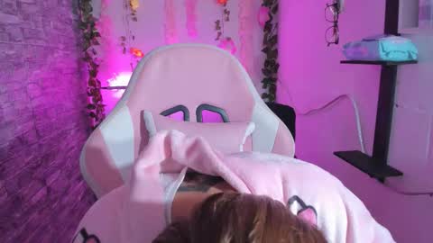 Snapshot of pamelajhonsom chatting on November 2025 03:17:01 AM pamelajhonsom online show from November 2025 03:17:01 AM