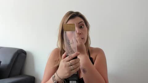 PAMELA QUEEN online show from September 2025 03:33:01 PM