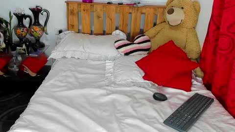 Snapshot of pamelaruiizz3 chatting on October 2025 08:09:02 PM Pamela online show from October 2025 08:09:02 PM