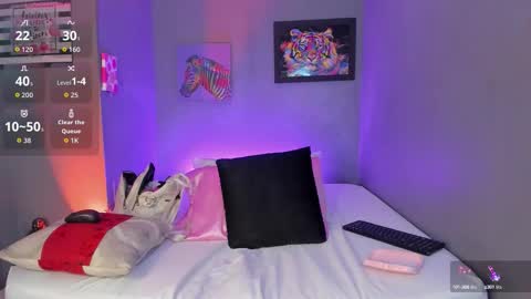 Pammela online show from October 2025 05:10:02 PM