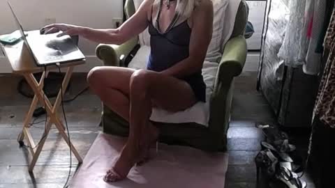 Snapshot of pammy_cd chatting on October 2025 02:26:02 PM Sluttie Pammy online show from October 2025 02:26:02 PM