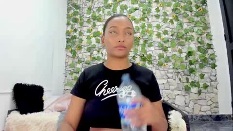 pandora_gu1 online show from December 2024 11:40:01 PM