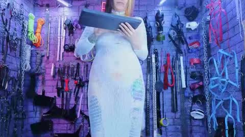 PandoraNez online show from October 2025 03:35:02 PM